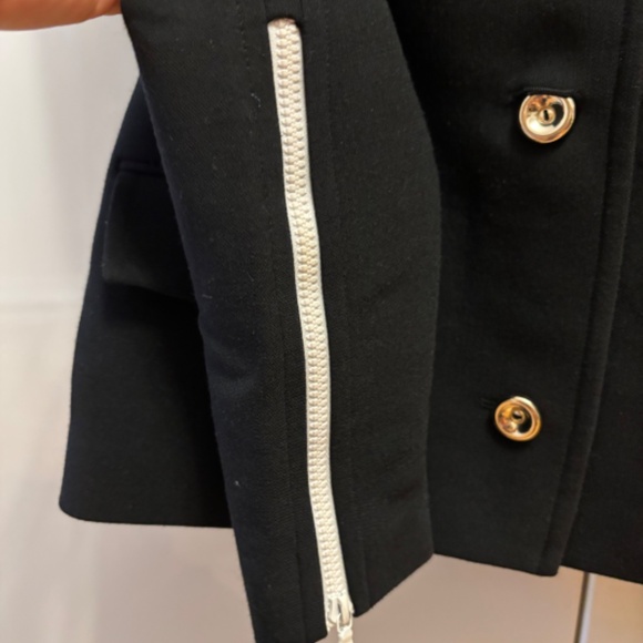 Judith & Charles - jacket - Picture 3 of 6